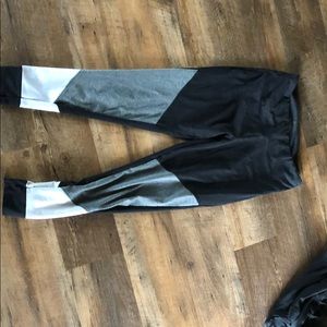 Balance collection leggings.